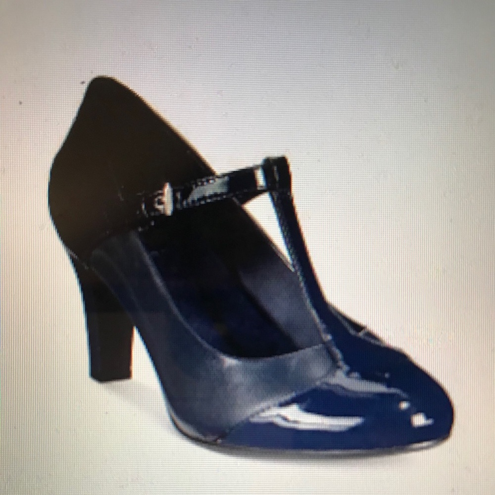 Gianni Bernini Blue Mary Janes Memory Foam 9.5 w